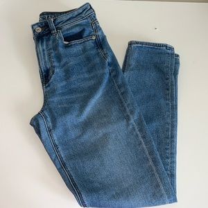 american eagle mom jeans with no rips